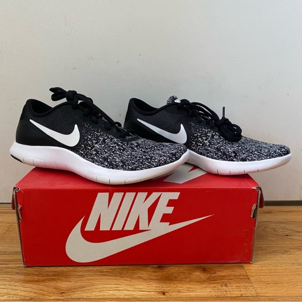 Women’s Running Shoes Nike Flex Contact Sneaker Lace Up Workout 7.5